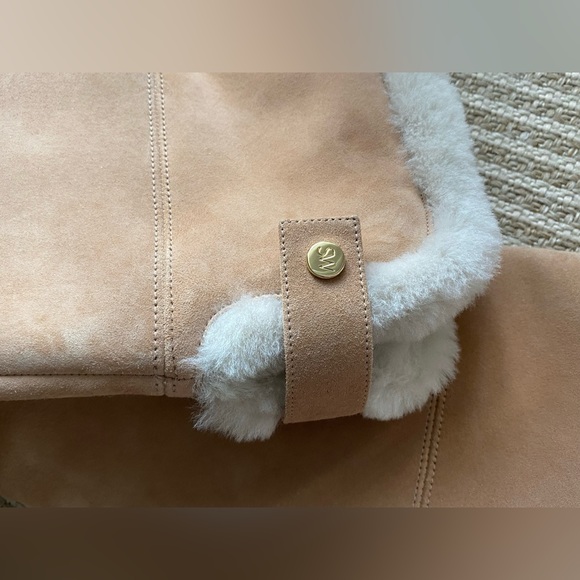 Stuart Weitzman NWOT Suede Shearling boots (Made in Spain) - Picture 6 of 13